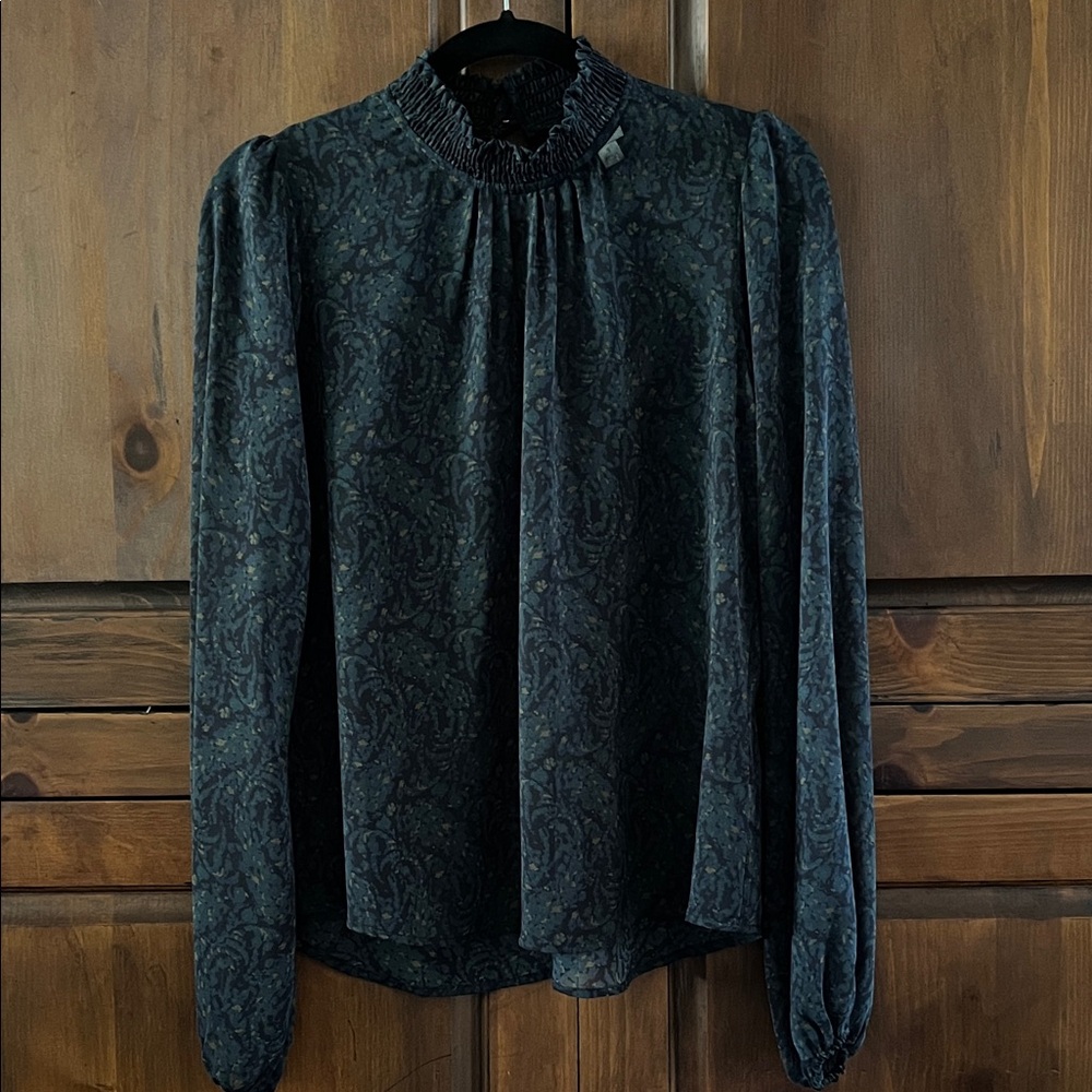 Chic Black Paisley Women's Top